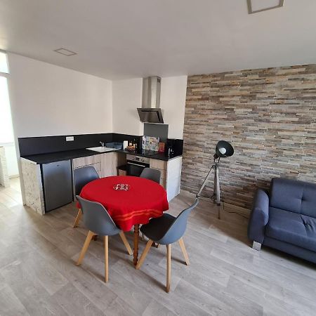 Appartement 60M2 Rdc Avec Jardin Saint-Génis Exteriör bild